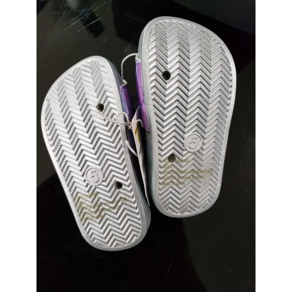 Swiggles Baby Size 5 mermaid Scale Sandals‎ New flip flops silver purple